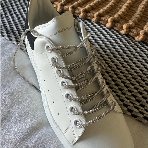 Alexander McQueen tennis shoes 40.5  fits 9-9.5 brand new . - Picture 3 of 10
